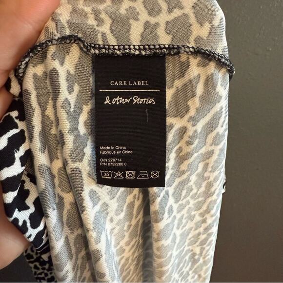 & Other Stories Printed Button Down Midi Dress Size 0 - Picture 8 of 11